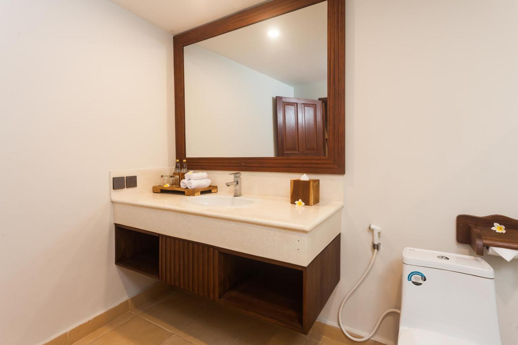 Ghana Villa Seminyak By Pramana Villas Buitenkant foto