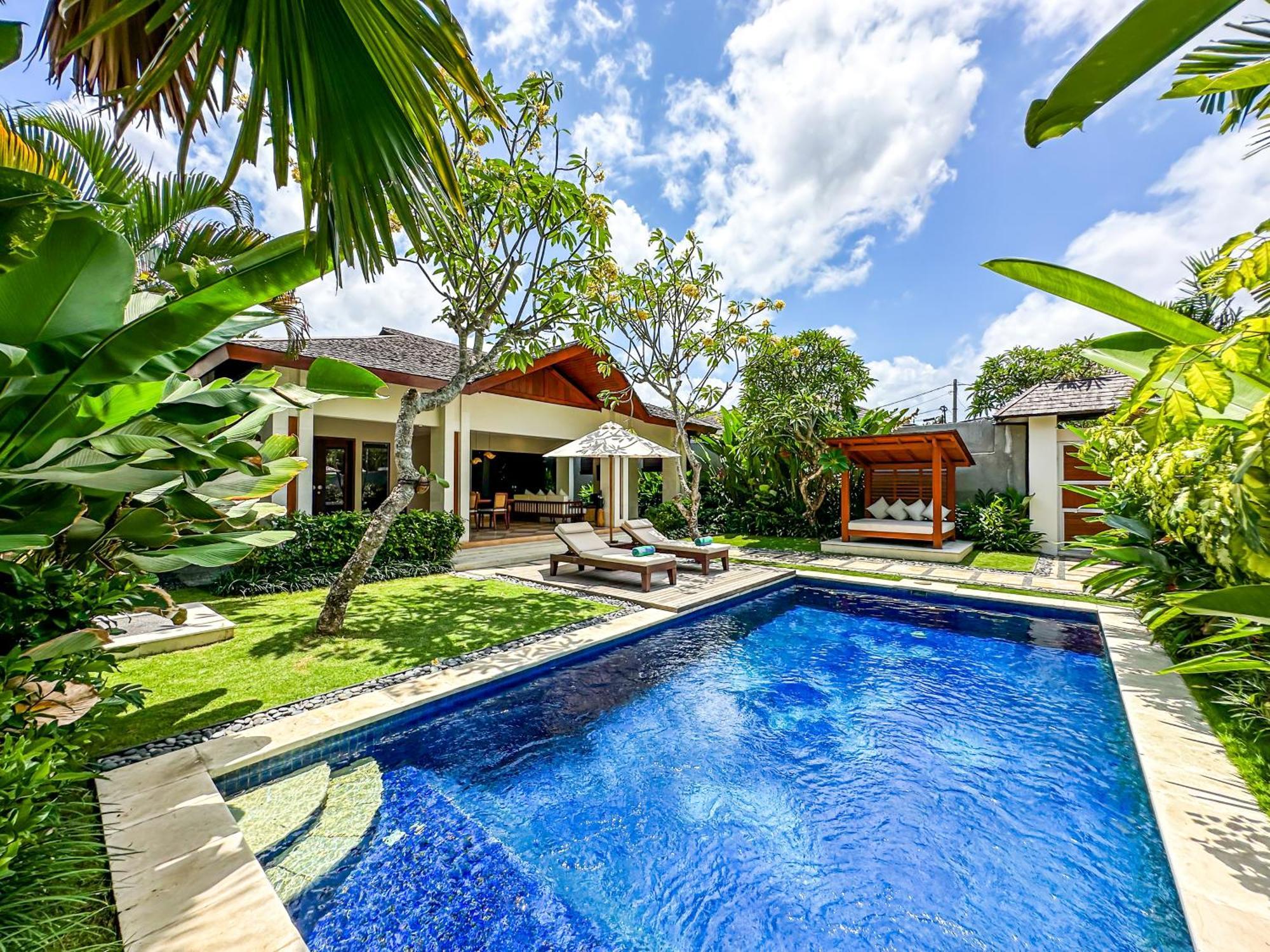 Ghana Villa Seminyak By Pramana Villas Buitenkant foto